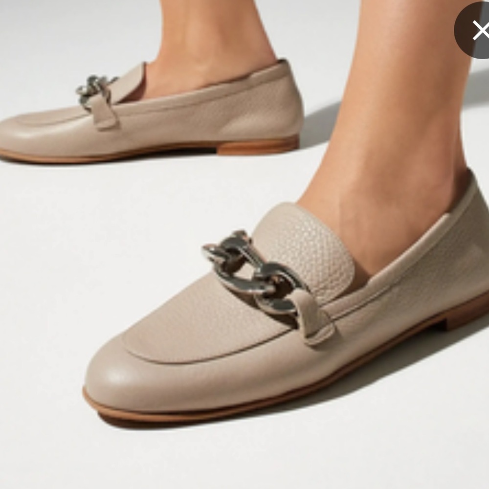 Donald J. Pliner Bethany Gray Leather Chain Slip-On Loafers Women’s Size 6.5